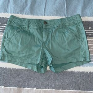 BKE brand low rise cotton shorts 28